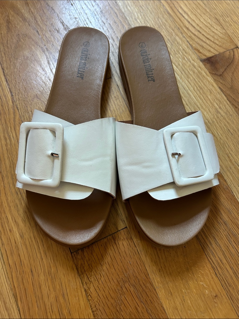 Olivia Miller White Buckle Slide Sandals - Tan Footbed